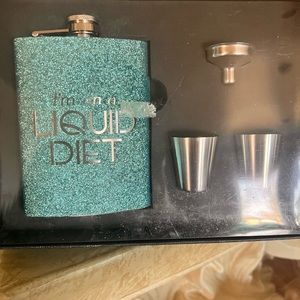 2/$15 … Flask set